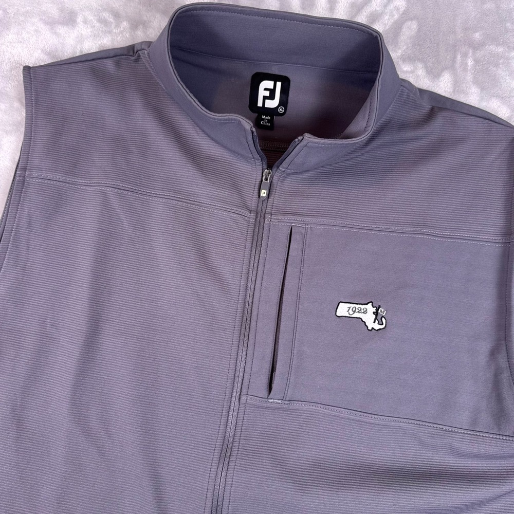 FootJoy Full Zip Golf Vest Men XL Gray Massachusetts 1922 Kittansett Club Ribbed